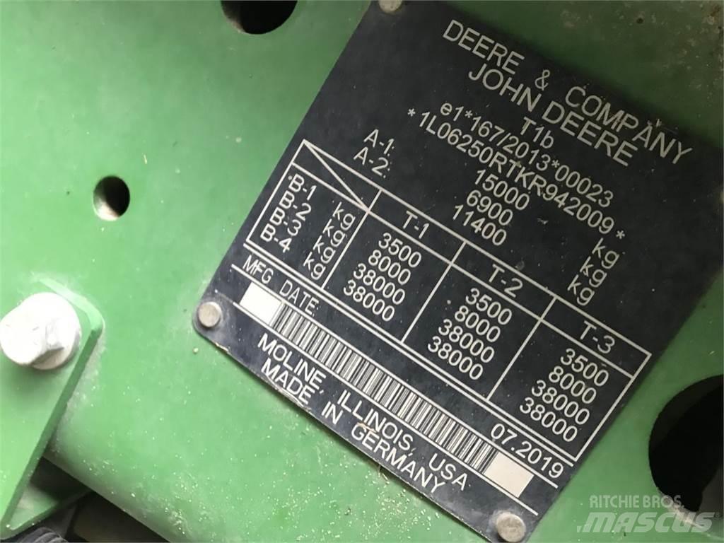 John Deere 6250R Traktori