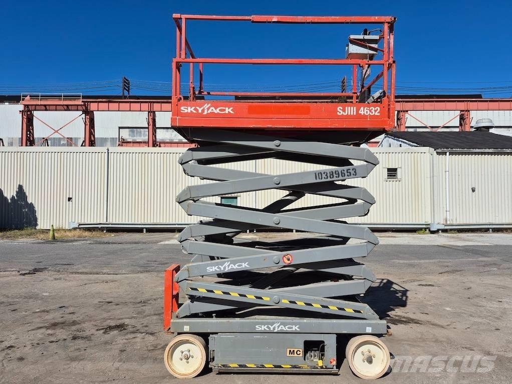 SkyJack SJ 4632 Makazaste platforme