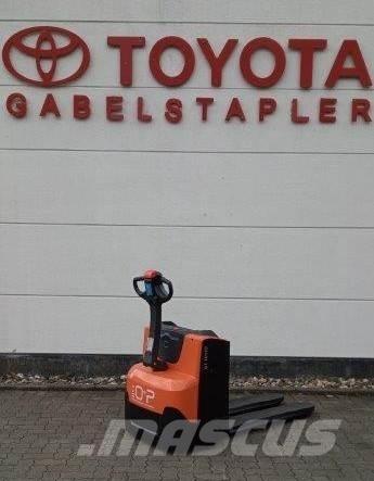 Toyota LWE 200 Ručni električni viljuškar