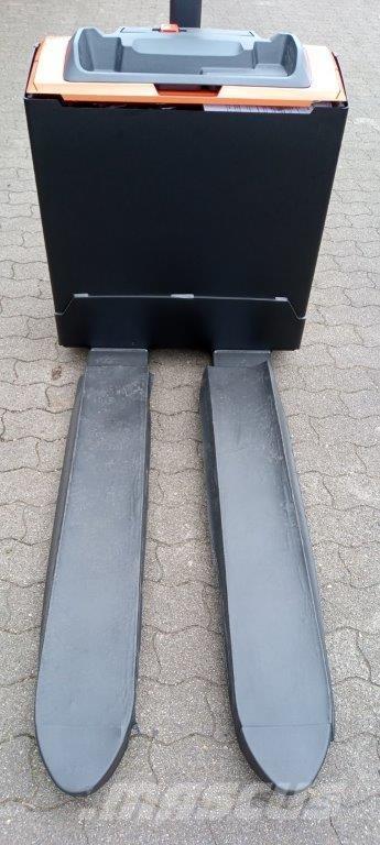 Toyota LWE 200 Ručni električni viljuškar