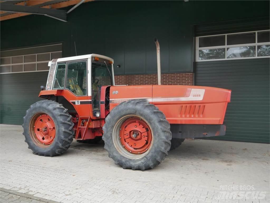 Case IH IHC 3588 Traktori