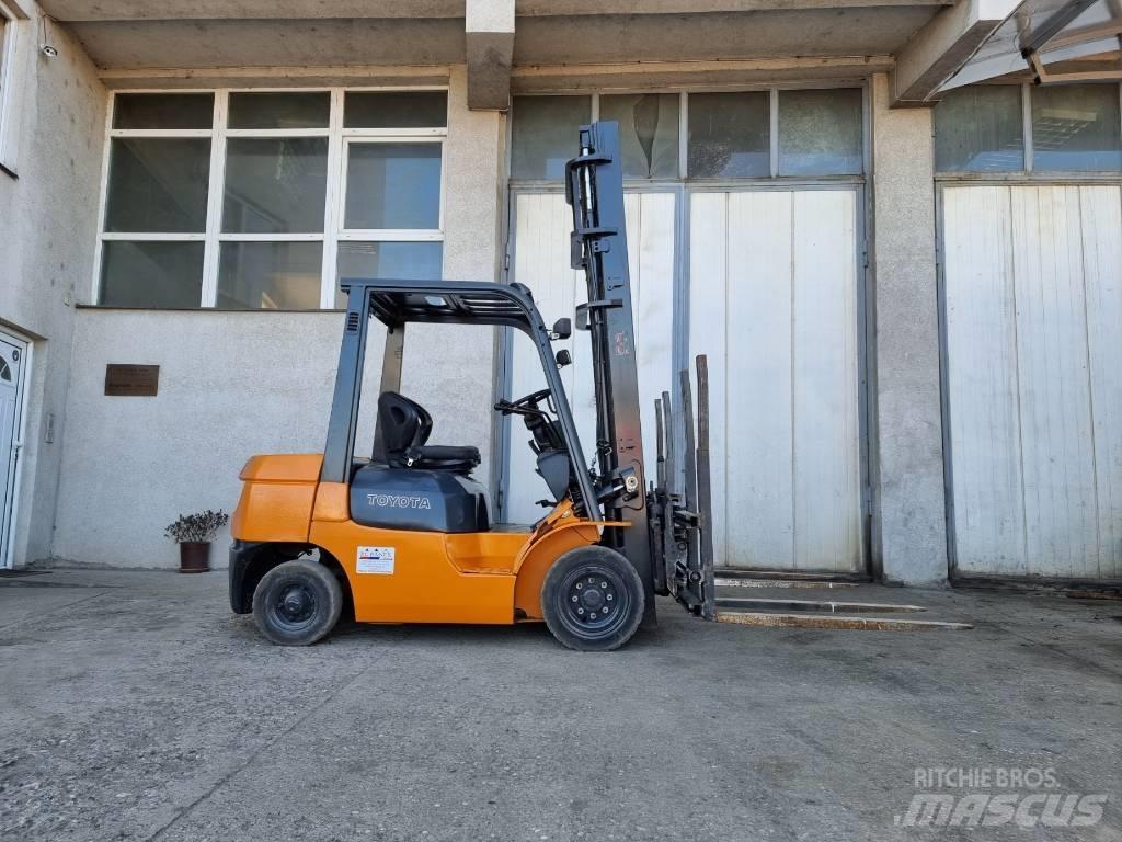 Toyota 02-7 FD 25 Dizelski viljuškari
