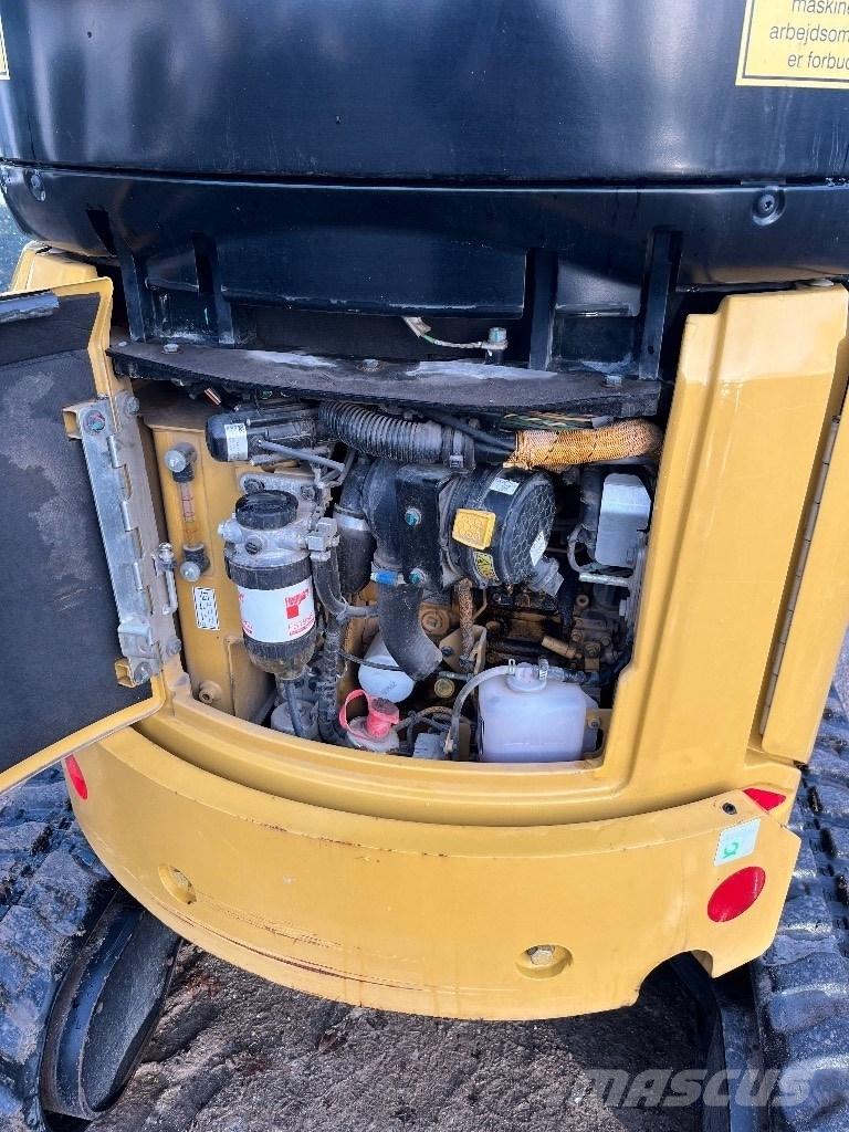 CAT 302 Mini bageri < 7t