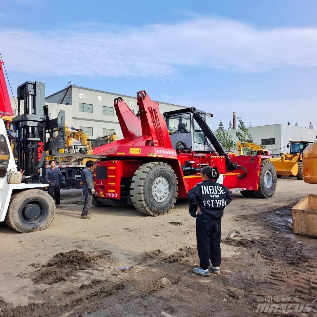 Kalmar DRF 450 Dohvatni viljuškari