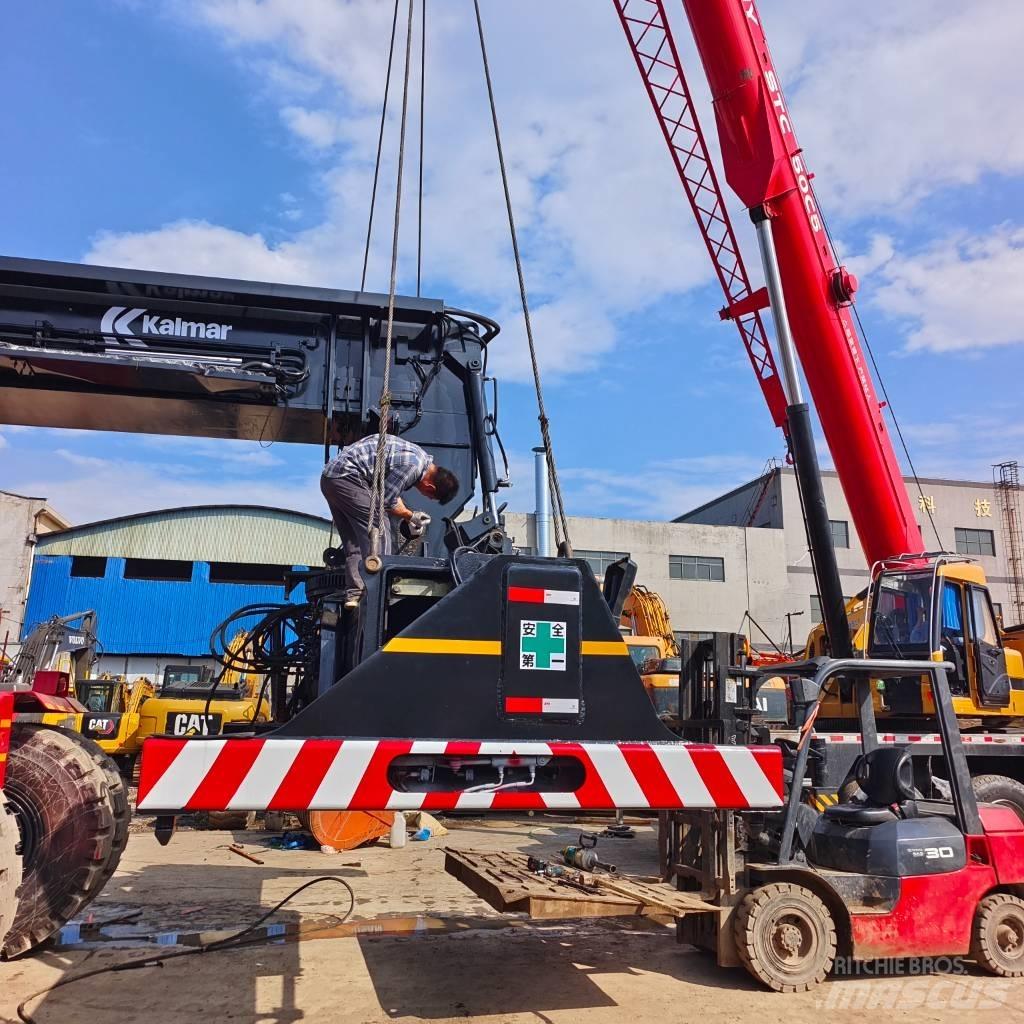 Kalmar DRF 450 Dohvatni viljuškari