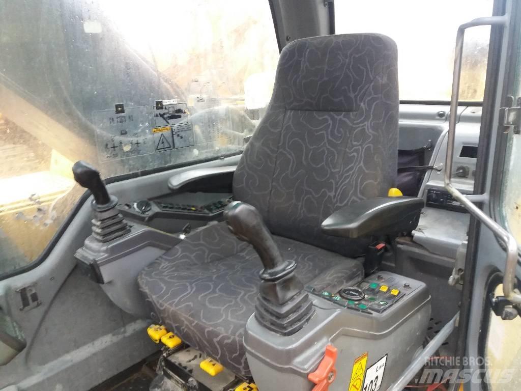 Volvo EC 240 B LC Bageri guseničari