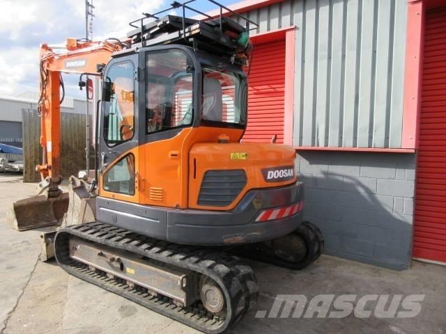 Doosan DX 85 R-3 Midi bageri 7t – 12t