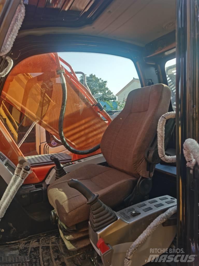 Doosan DX 225 LC Bageri guseničari