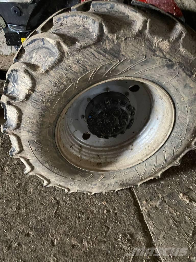 Case IH Puma 240 Traktori