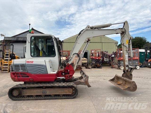 Takeuchi TB 250 Mini bageri < 7t