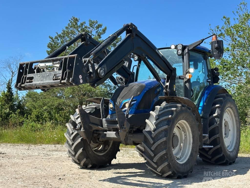 Valtra G 135 Versu Traktori