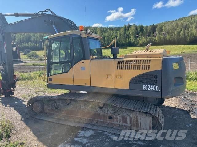 Volvo BM Ec 240 Bageri guseničari