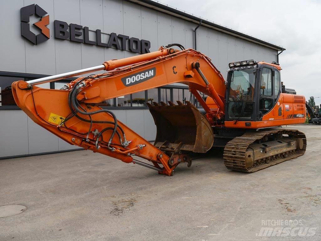 Doosan DX 255 LC-3 Bageri guseničari