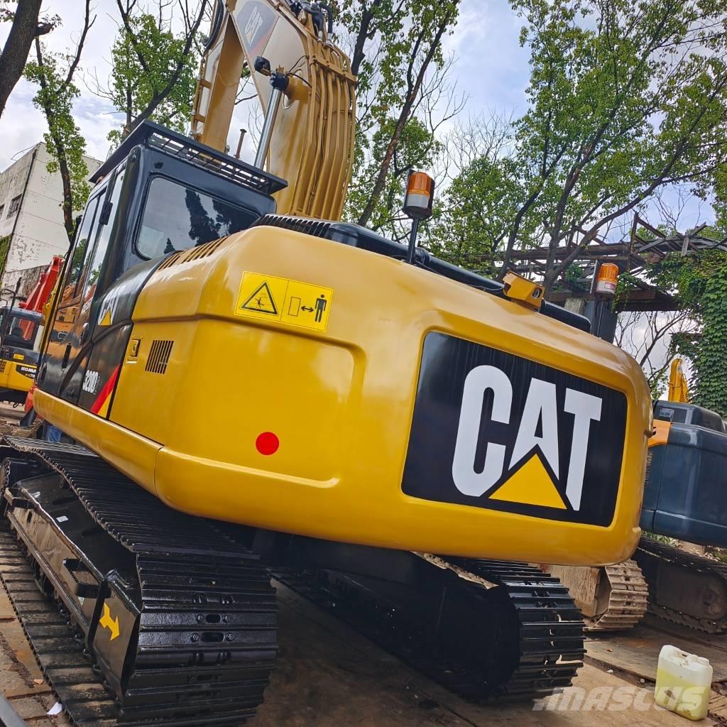 CAT 320 D2 Bageri guseničari