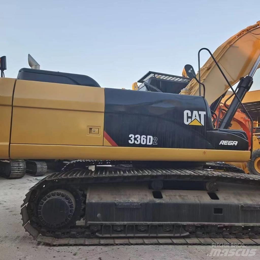 CAT 336D2 Bageri guseničari