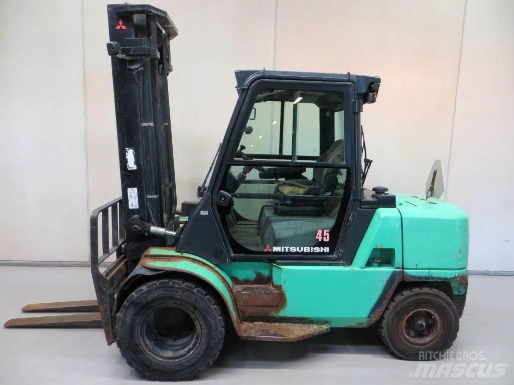 Mitsubishi FD45K Dizelski viljuškari