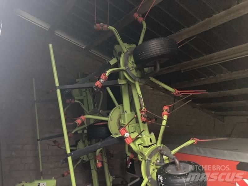CLAAS Volto 900 Okretači i sakupljači sena