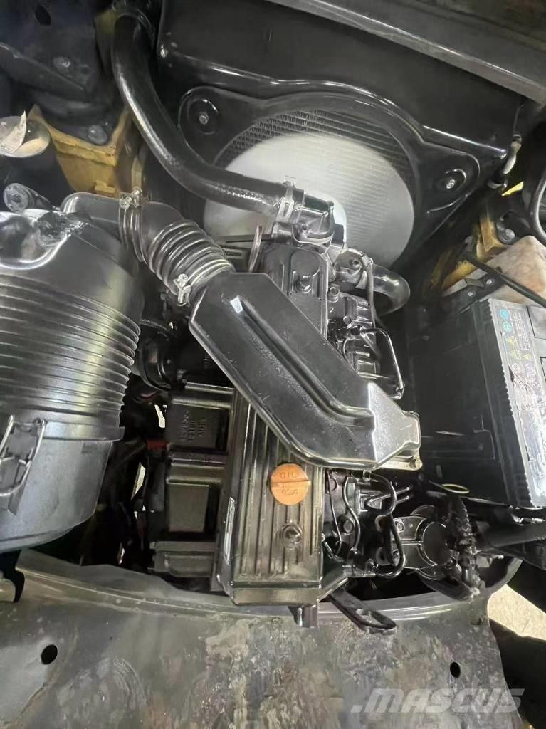 Komatsu FD 30 T-17 Dizelski viljuškari