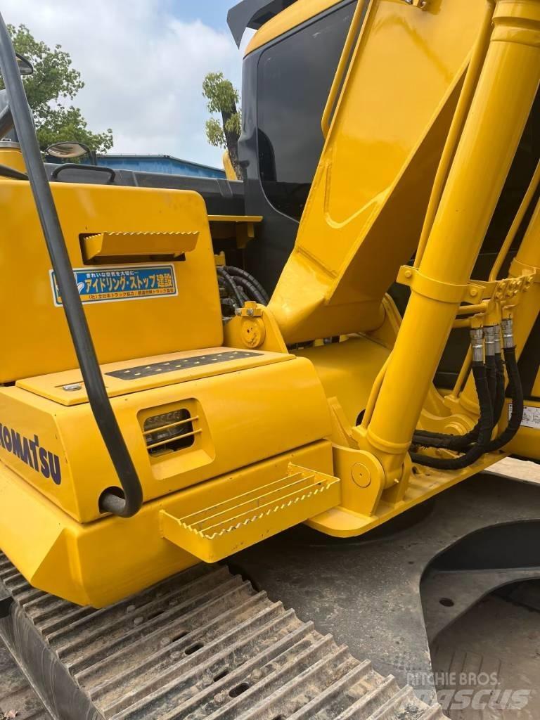 Komatsu PC130 Bageri guseničari