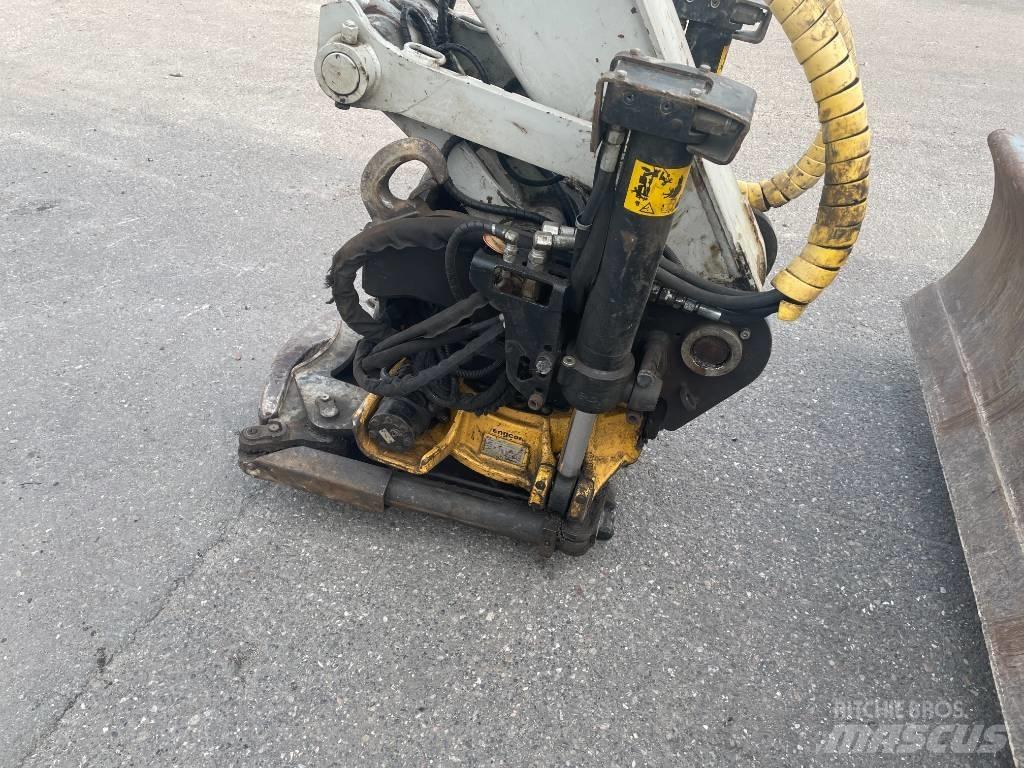 Takeuchi TB 2150 R Bageri guseničari