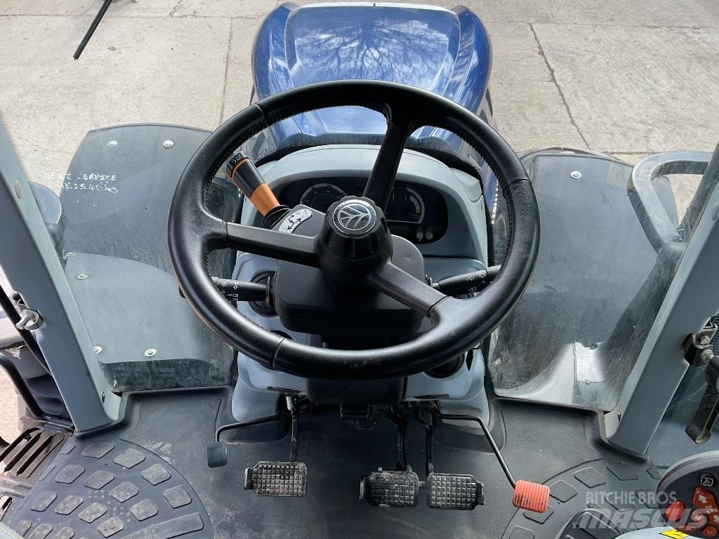 New Holland T 7.315 Traktori