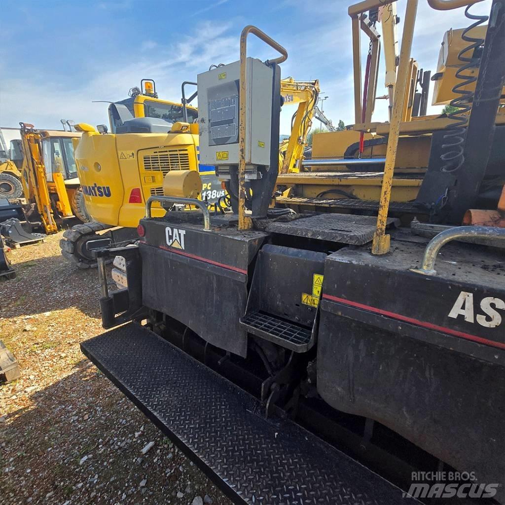 CAT AP600 Asfaltni finišeri