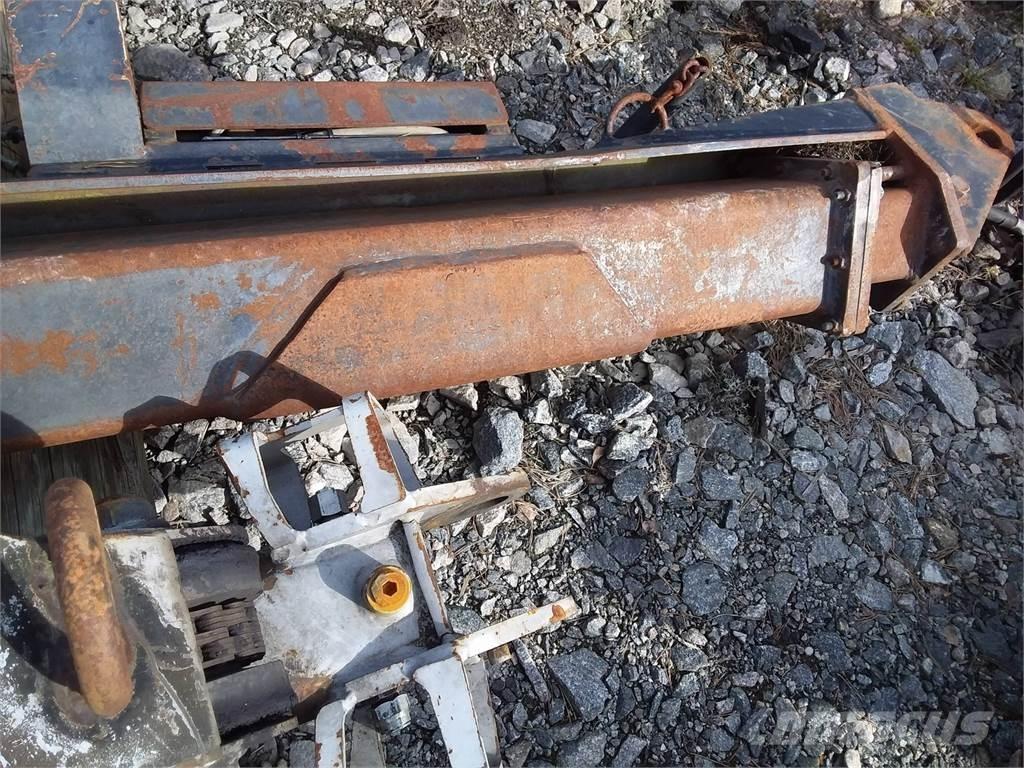 CAT 2200 Kranovi za šumarske harvestere