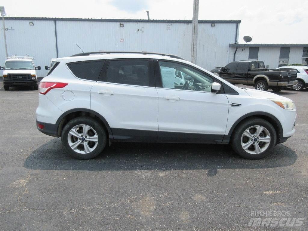 Ford Escape Automobili