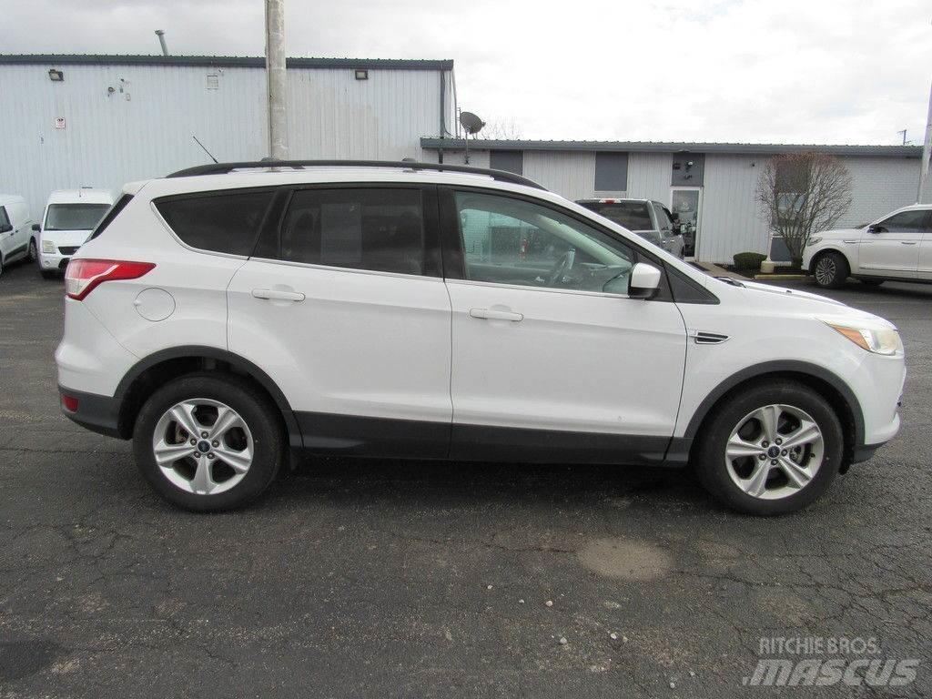 Ford Escape Automobili