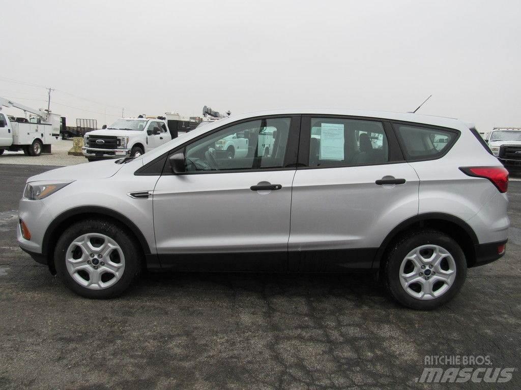 Ford Escape Automobili