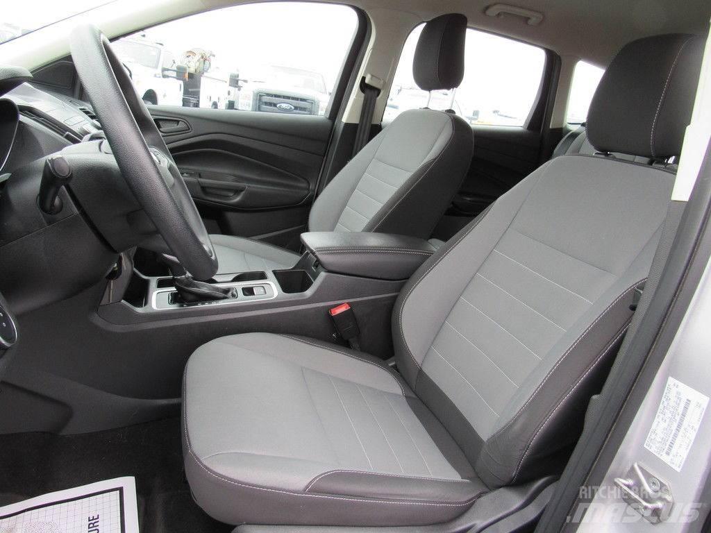 Ford Escape Automobili