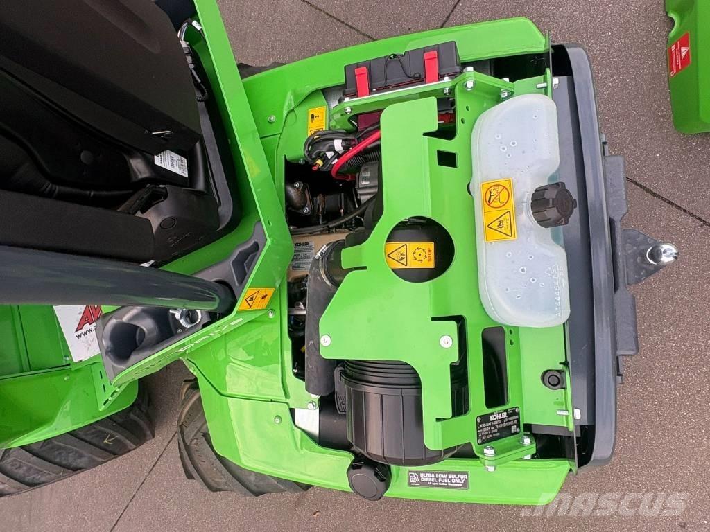 Avant 635 Skid steer mini utovarivači