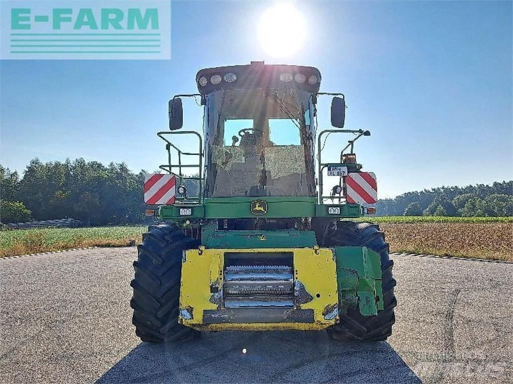 John Deere 7750 Mašine za stočnu hranu sa sopstvenim pogonom