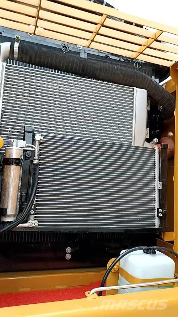 CAT 320DL Bageri guseničari