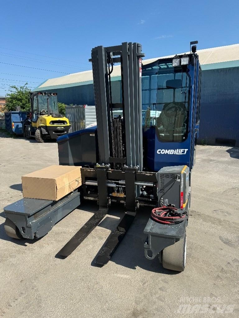 Combilift C4000ET Viljuškari sa 4-stranskim dohvatom