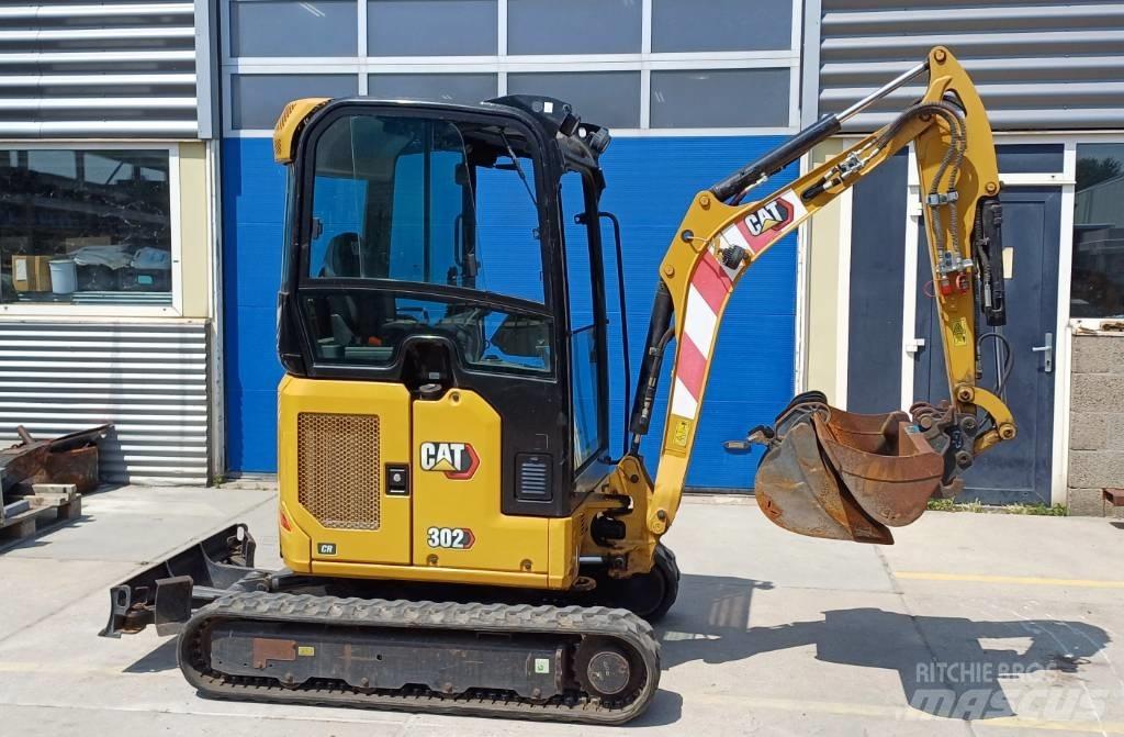 CAT 302 Mini bageri < 7t