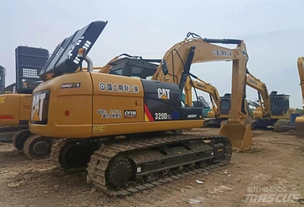 CAT 320 D2L Bageri guseničari