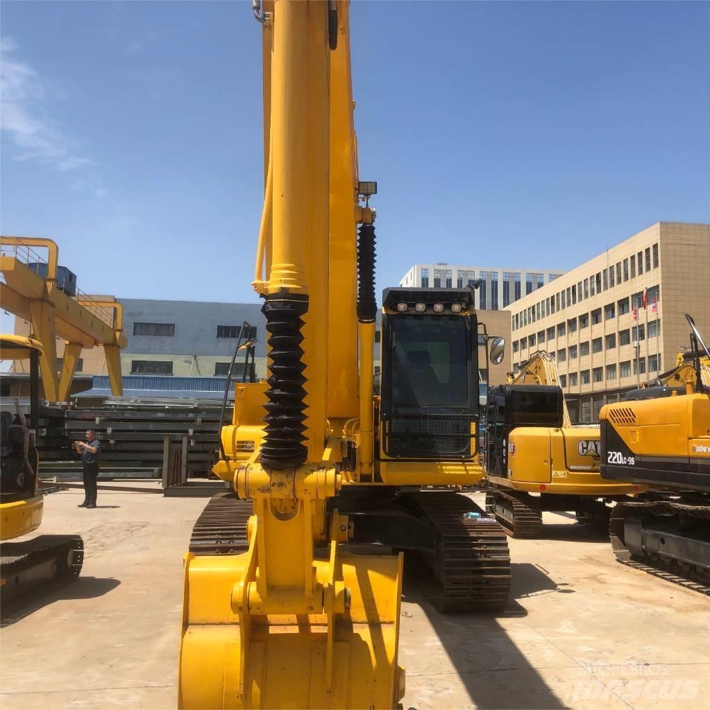 Komatsu PC200 Bageri guseničari