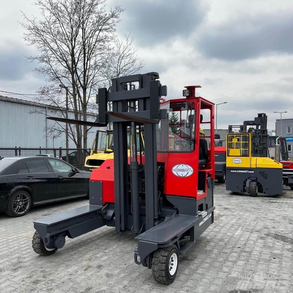 Combilift C4000 Viljuškari sa 4-stranskim dohvatom