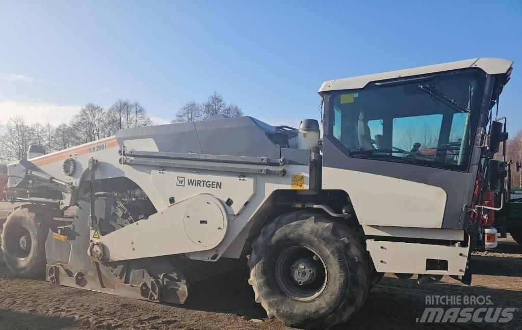 Wirtgen WR 200i Mašine za reciklažu asfalta
