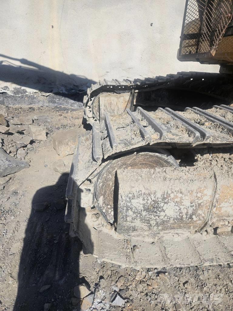 CAT 330 Bageri guseničari