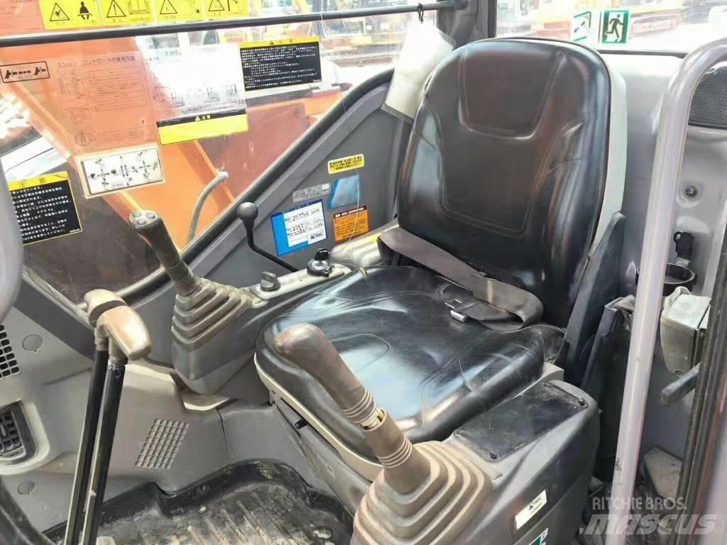 Hitachi ZX75 Bageri guseničari