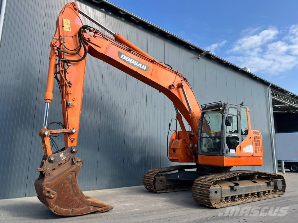 Doosan DX235LCR Bageri guseničari