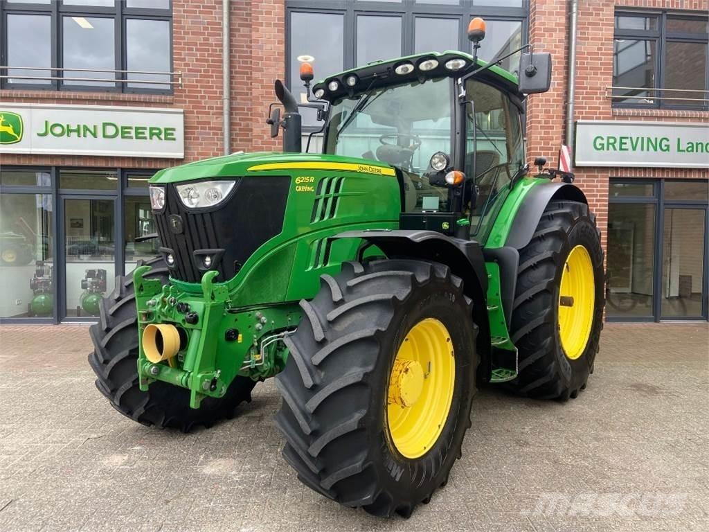 John Deere 6215R Traktori