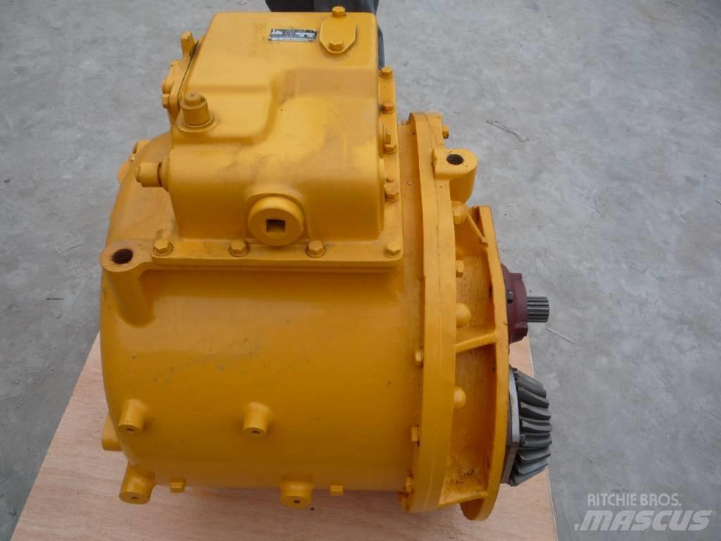 Komatsu D85A-21 Transmisija