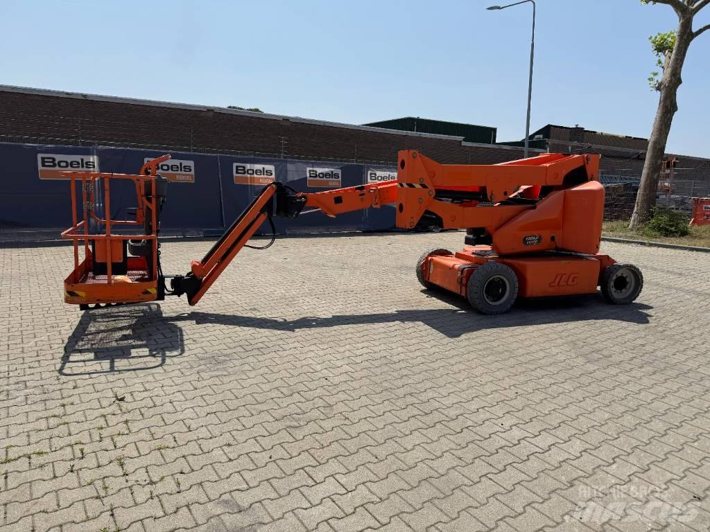 JLG E400AJPN Zglobne podizne platforme