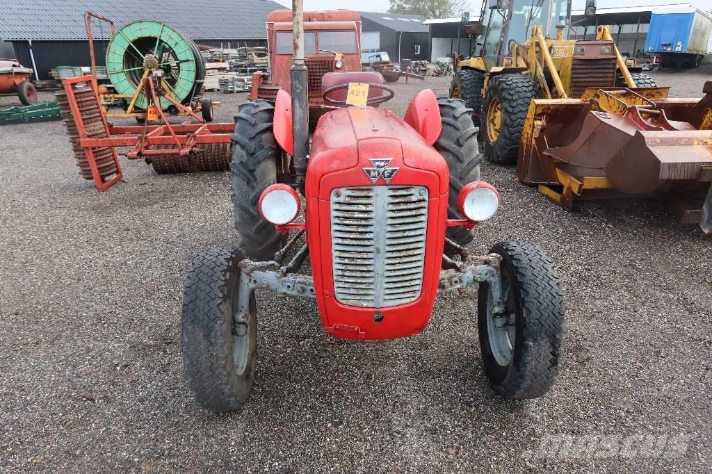 Massey Ferguson 35 Traktori