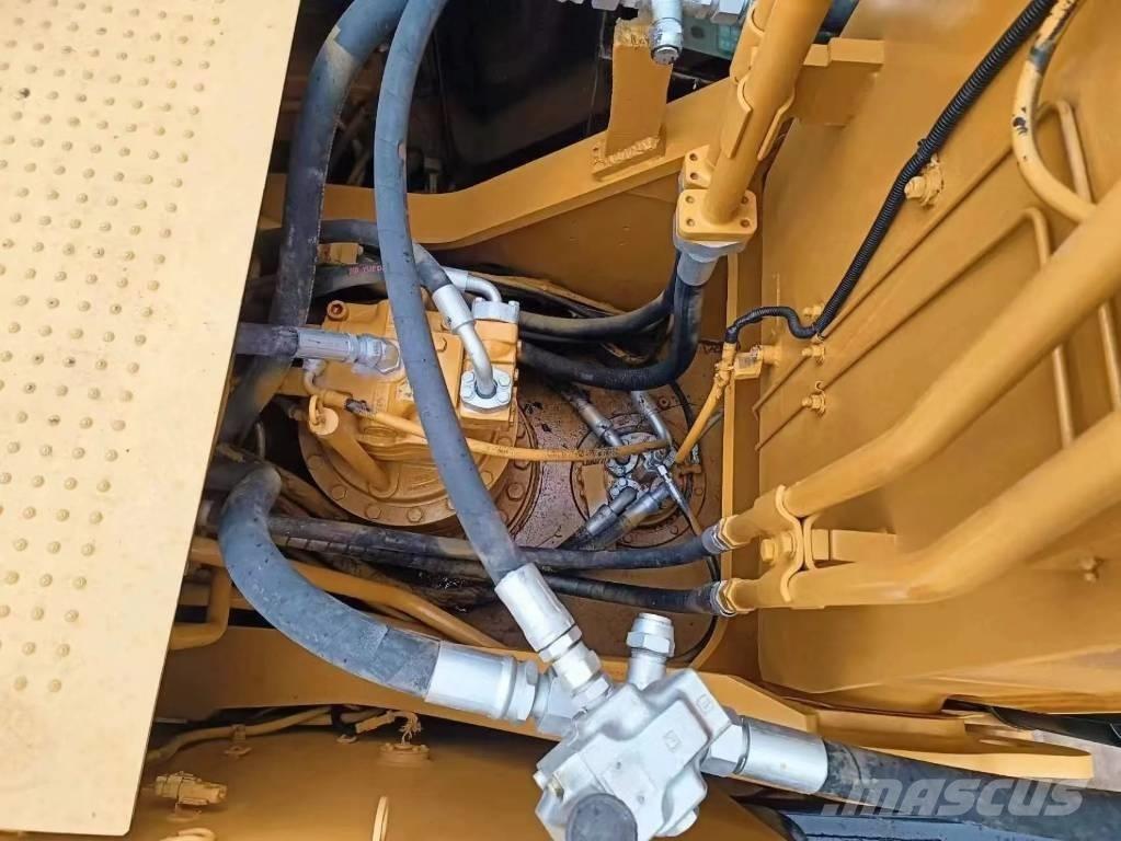 CAT 330 D Bageri guseničari