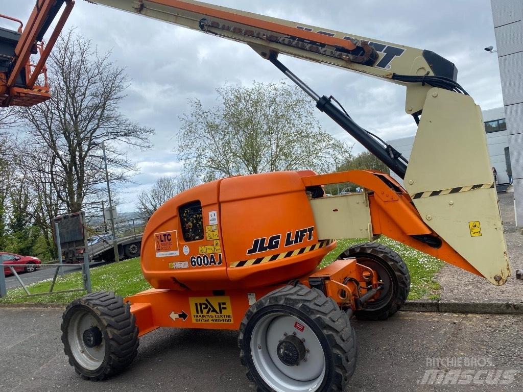 JLG 600 AJ Zglobne podizne platforme
