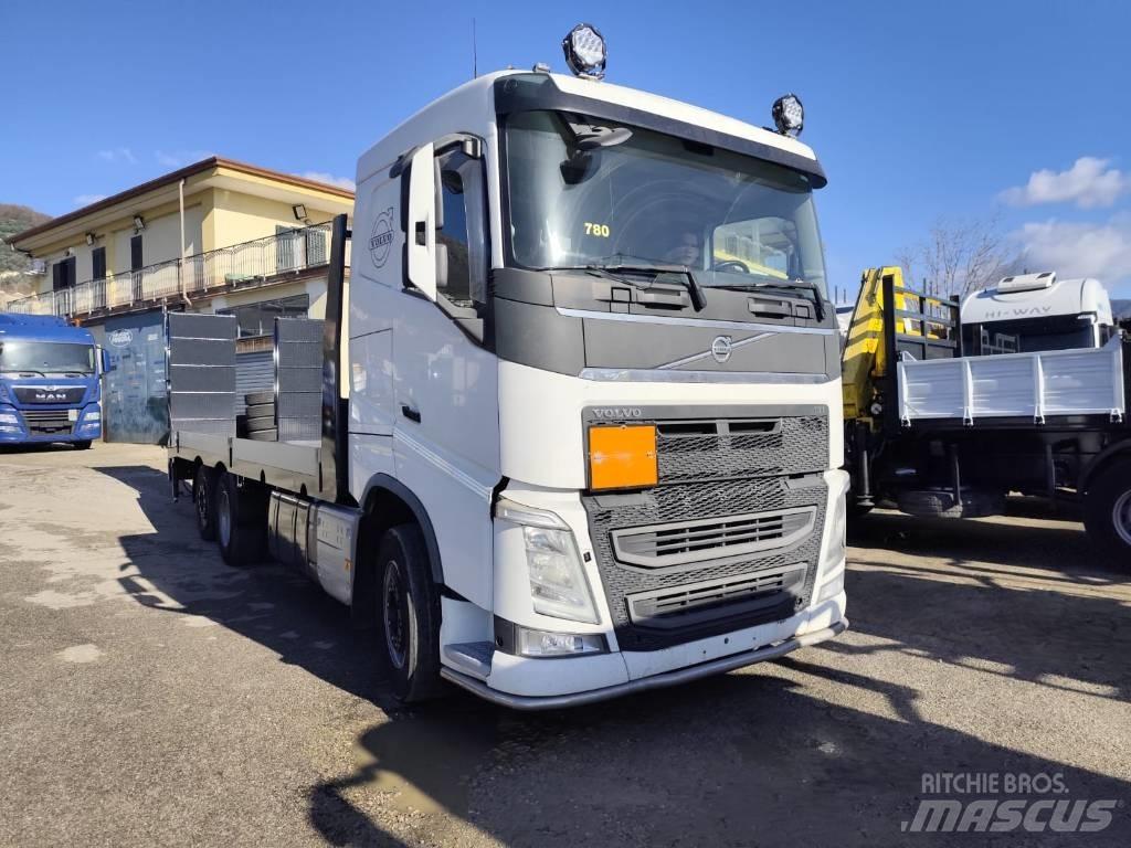 Volvo FH 13 540 Kamioni sa ravan platformom / vitlom